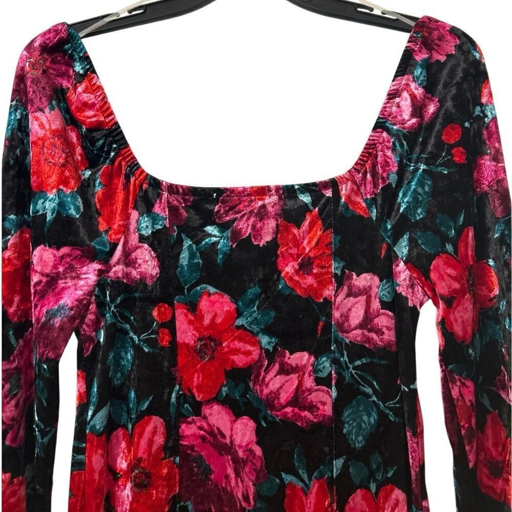 MADDEN NYC Velvet Pink & Red Floral Scoop Neck Coquette Mini Dress Size Medium - Picture 9 of 12